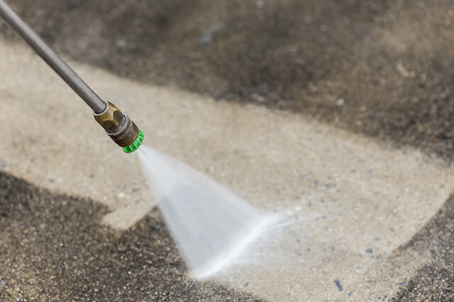 parking lot pressure washing in lehigh acres